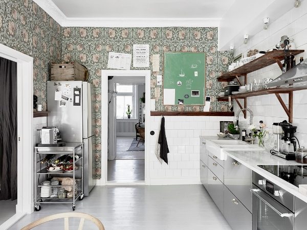 Определяемся с дизайном обоев для маленькой кухни: фото лучших примеров оформления стен