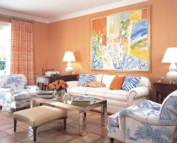 Баланс яркости и нежности в персиковых обоях: как сделать комнату теплой и уютной